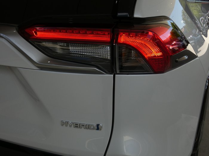 2024 Toyota RAV4 XSE (2WD) Hybrid Premium Paint