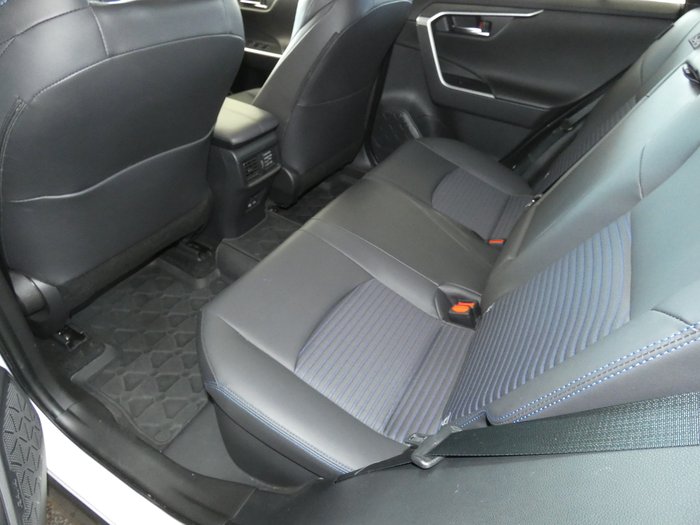 2024 Toyota RAV4 XSE (2WD) Hybrid Premium Paint