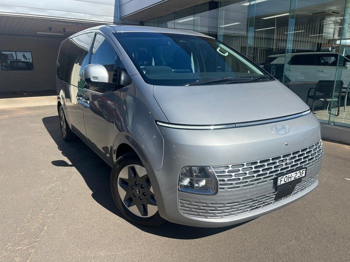 2024 Hyundai STARIA