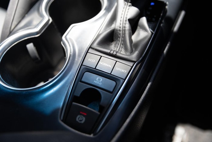 2019 Toyota Camry SX