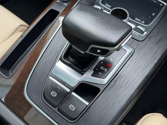 2020 Audi Q5 45 TFSI sport FY MY20 4X4 On Demand Matador Red