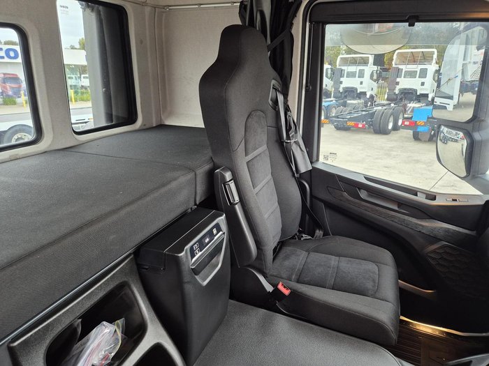 2024 Iveco S-Way AT460 6x4 Prime Mover