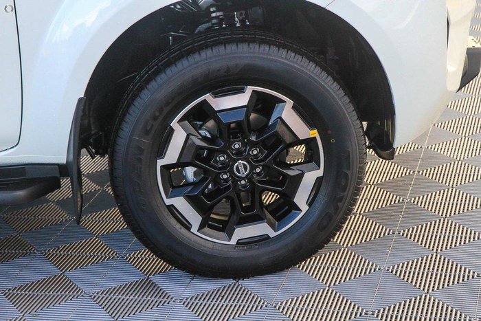 2025 Nissan Navara ST-X D23 MY25 4X4 Dual Range White Pearl