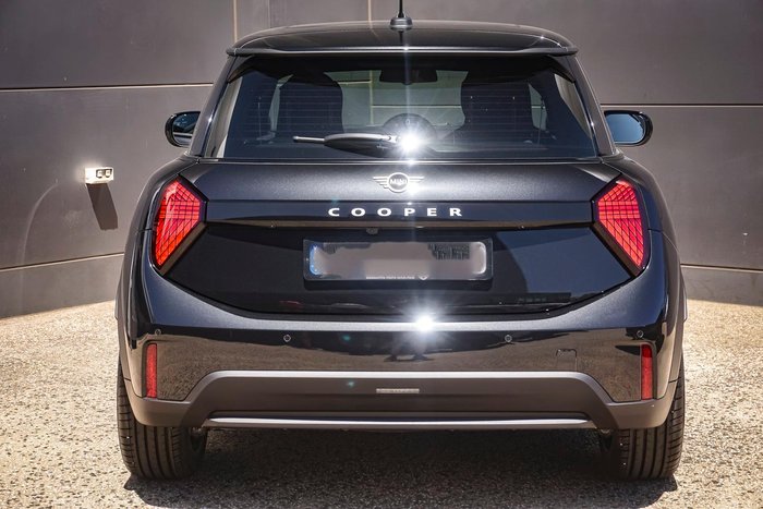 2024 MINI Cooper C Favoured