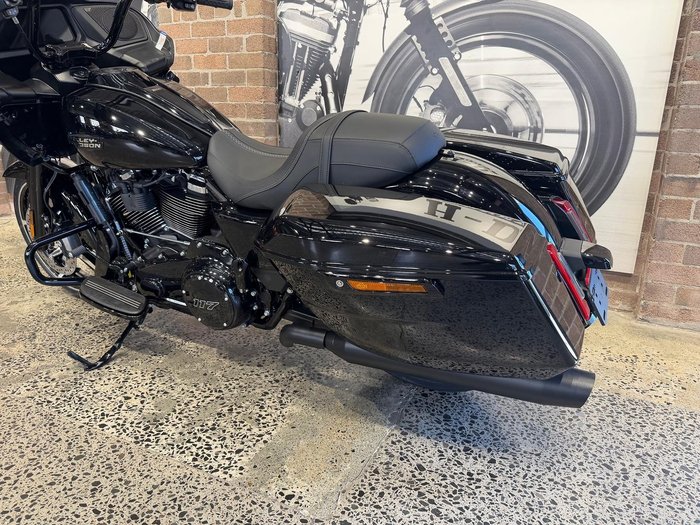2025 Harley-Davidson Road Glide 117 (FLTRX) Touring Black