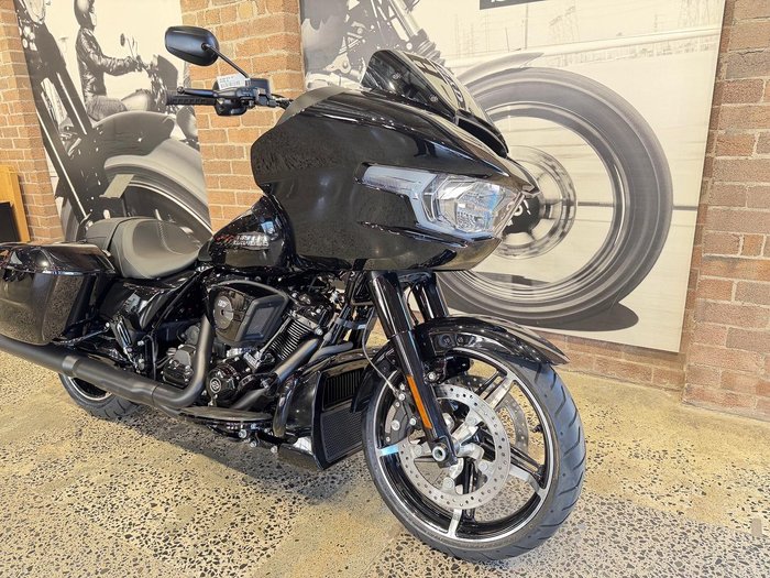 2025 Harley-Davidson Road Glide 117 (FLTRX) Touring Black