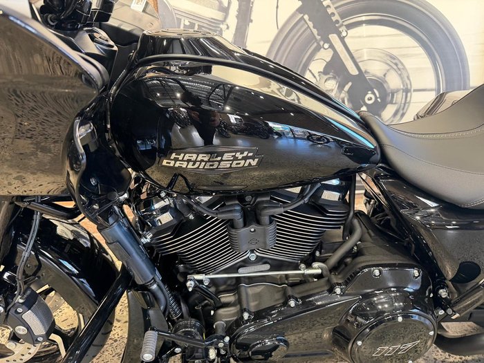 2025 Harley-Davidson Road Glide 117 (FLTRX) Touring Black