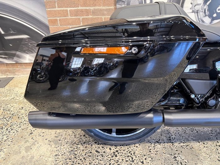 2025 Harley-Davidson Street Glide 117 (FLHX) Touring Black