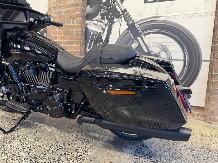 2025 Harley-Davidson Street Glide 117 (FLHX) Touring Black