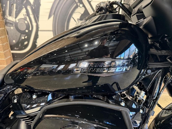 Harley-Davidson Street Glide 117 (FLHX) Touring