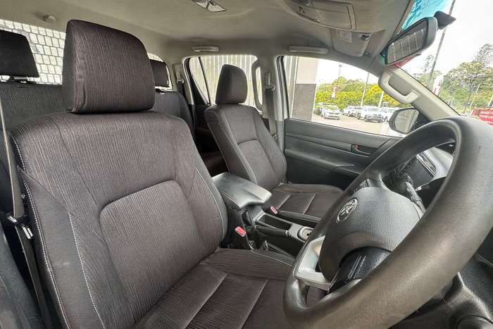 2018 Toyota Hilux SR