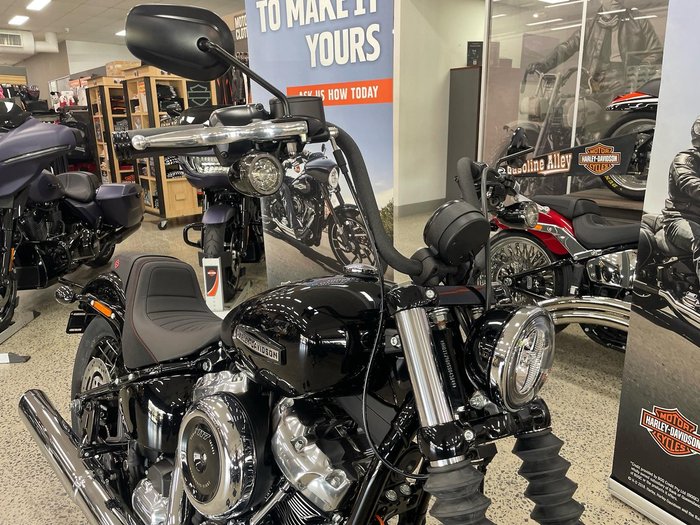 2025 Harley-Davidson Street Bob 117 (FXBB) Softail Black