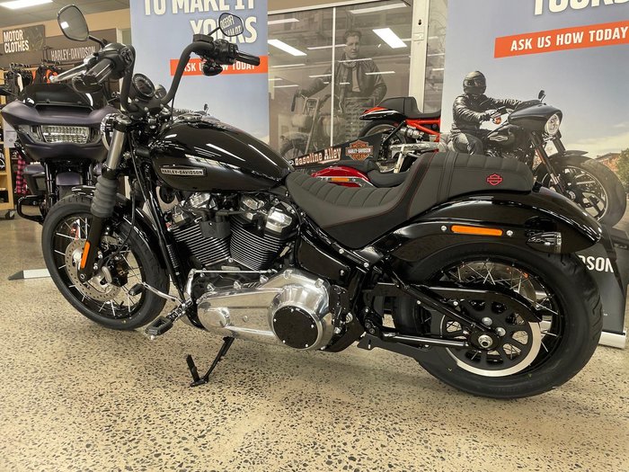 2025 Harley-Davidson Street Bob 117 (FXBB) Softail Black