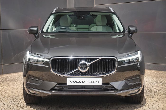 2021 Volvo XC60 T5 Momentum