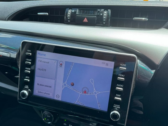 2022 Toyota Hilux SR5