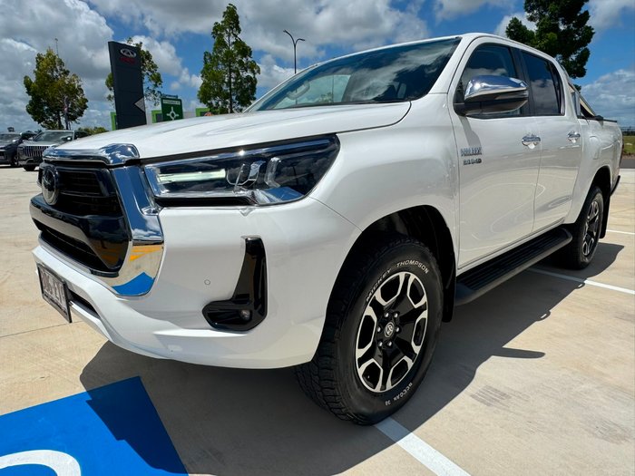2022 Toyota Hilux SR5