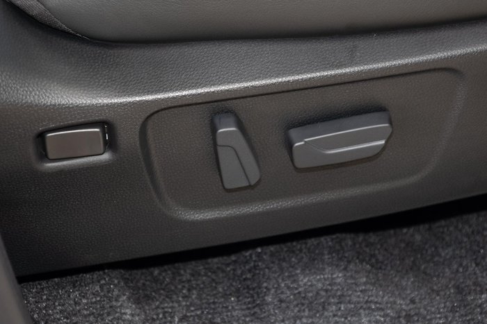 2025 Isuzu D-MAX X-TERRAIN