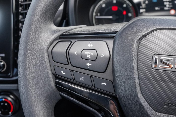 2025 Isuzu D-MAX X-RIDER