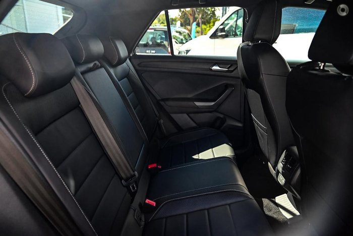 2025 Volkswagen T-Roc 140TSI R-Line