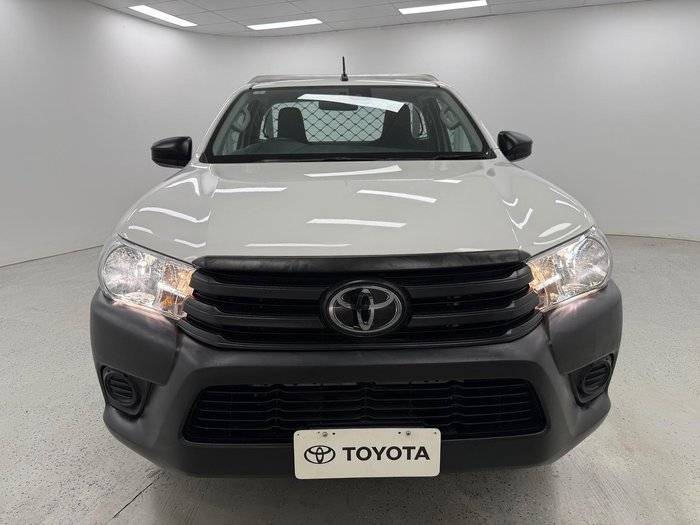 2020 Toyota Hilux Workmate TGN121R 4x2 Glacier White