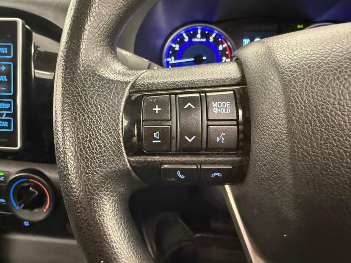 2020 Toyota Hilux Workmate TGN121R 4x2 Glacier White