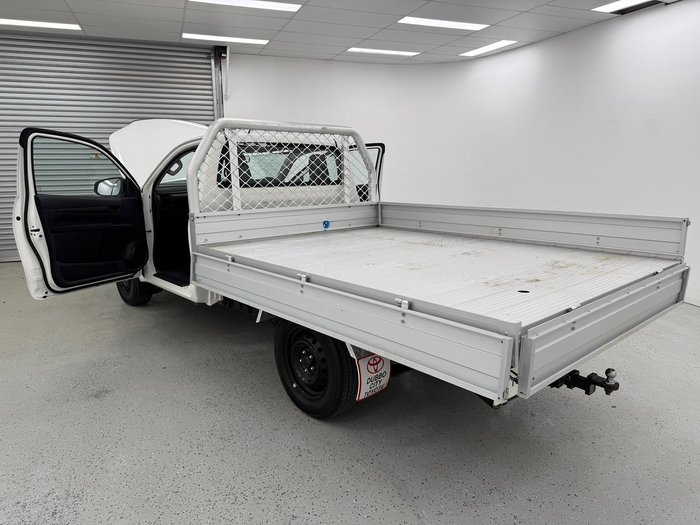 2020 Toyota Hilux Workmate TGN121R 4x2 Glacier White