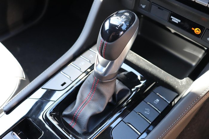 2025 Isuzu MU-X X-TERRAIN