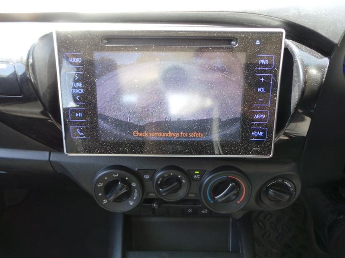 2020 Toyota Hilux SR