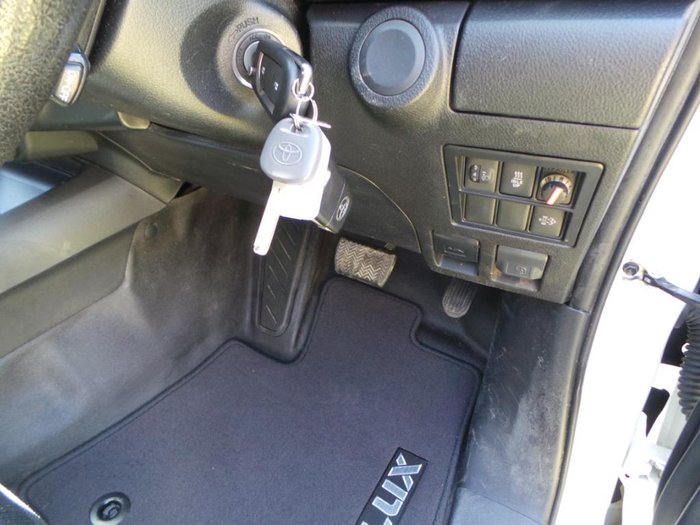 2020 Toyota Hilux SR