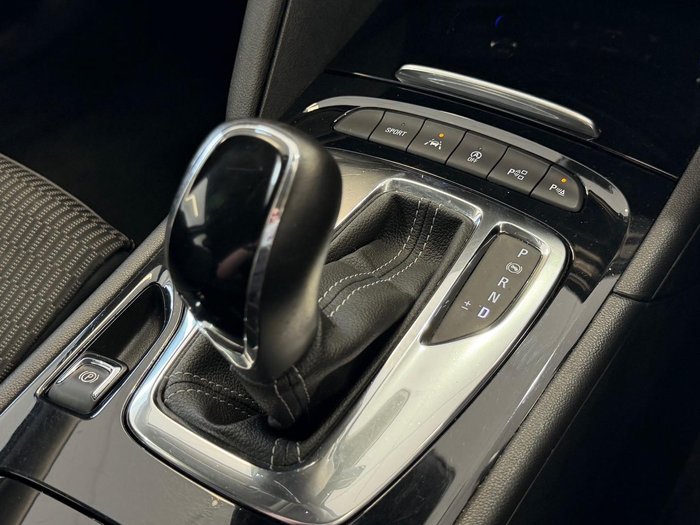 2018 Holden Commodore RS