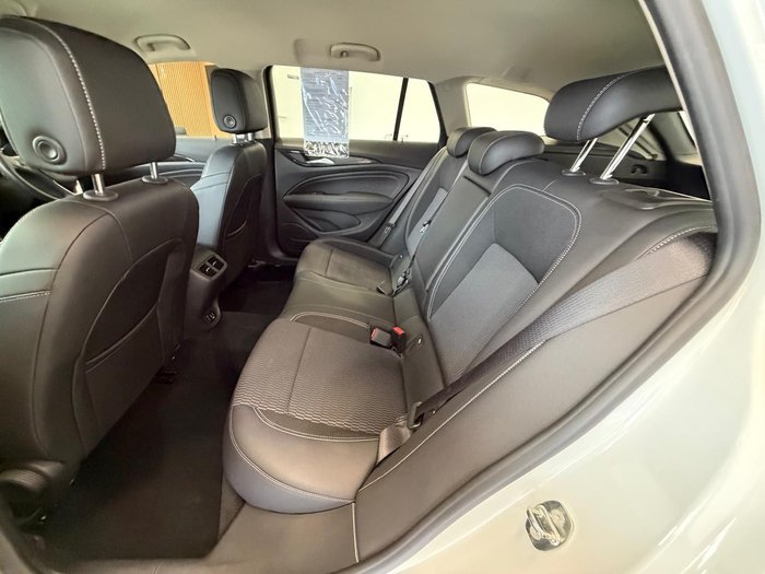 2018 Holden Commodore RS