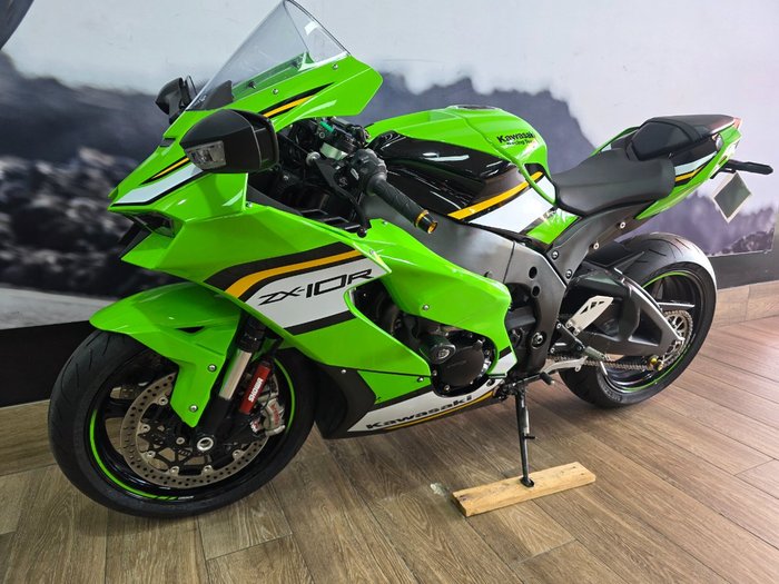 2025 Kawasaki 2025 Kawasaki 1000CC NINJA ZX-10R SPORTS GREEN