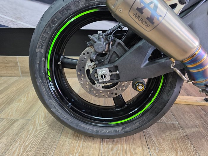 2025 Kawasaki 2025 Kawasaki 1000CC NINJA ZX-10R SPORTS GREEN