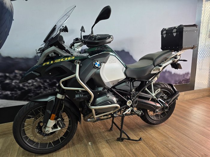 2015 BMW Motorrad R1200 GS GREEN