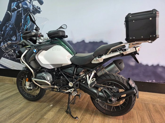 2015 BMW Motorrad R1200 GS GREEN
