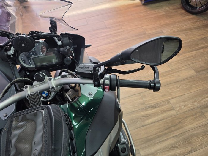 2015 BMW Motorrad R1200 GS GREEN