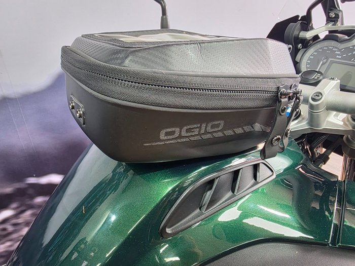 2015 BMW Motorrad R1200 GS GREEN