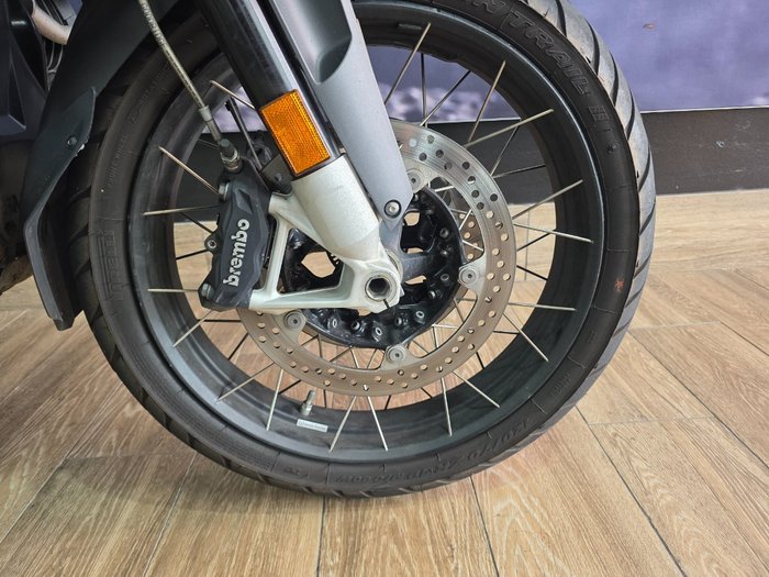 2015 BMW Motorrad R1200 GS GREEN