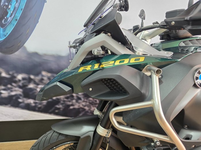 2015 BMW Motorrad R1200 GS GREEN