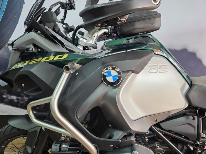 2015 BMW Motorrad R1200 GS GREEN
