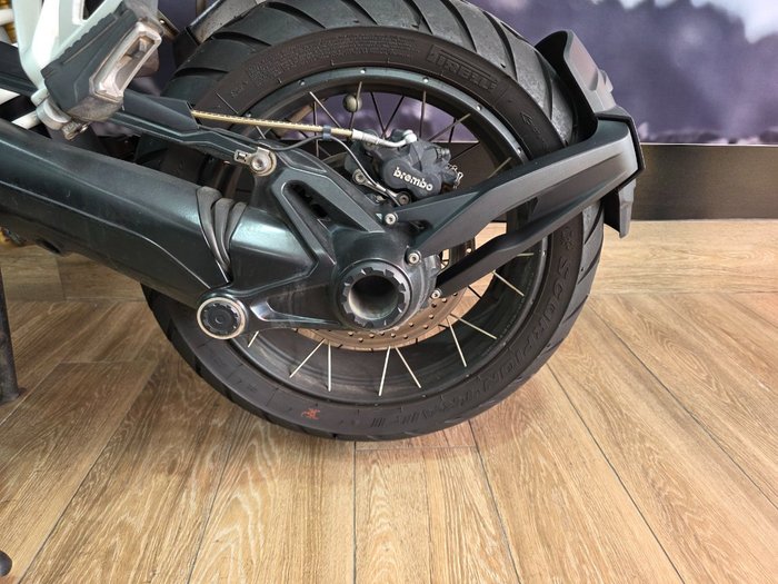 2015 BMW Motorrad R1200 GS GREEN