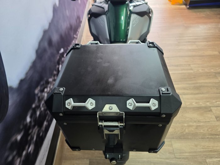 2015 BMW Motorrad R1200 GS GREEN