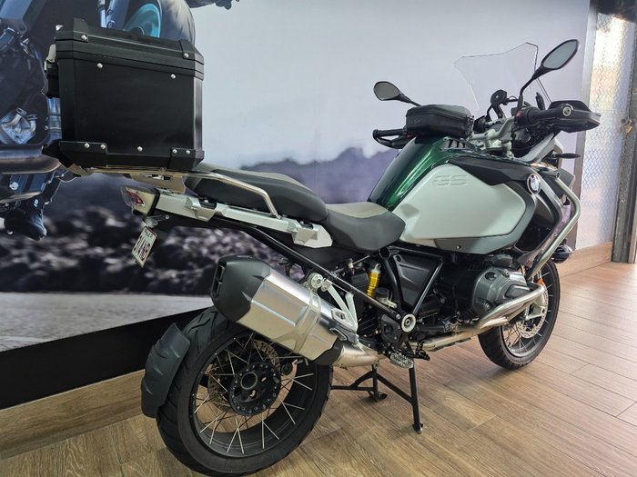 2015 BMW Motorrad R1200 GS GREEN