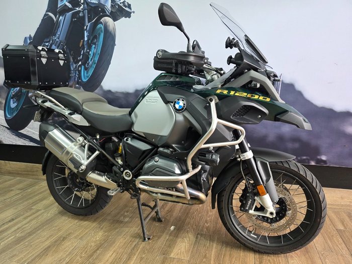 2015 BMW Motorrad R1200 GS GREEN