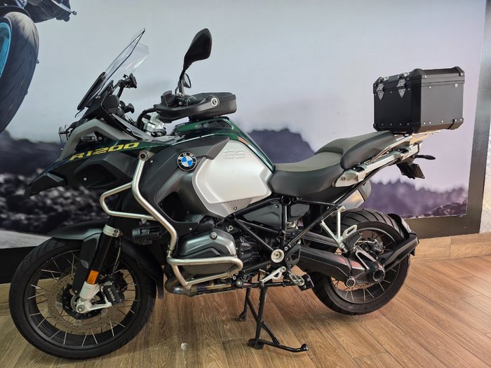 2015 BMW Motorrad R1200 GS GREEN