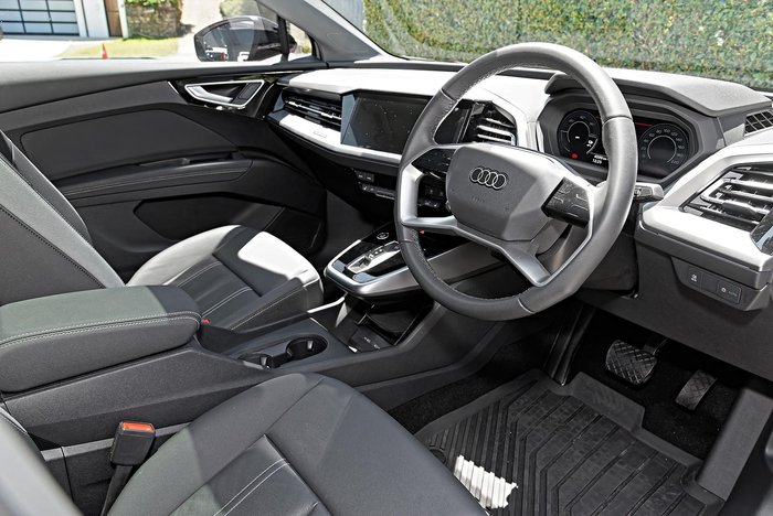 2025 Audi Q4 e-tron 45