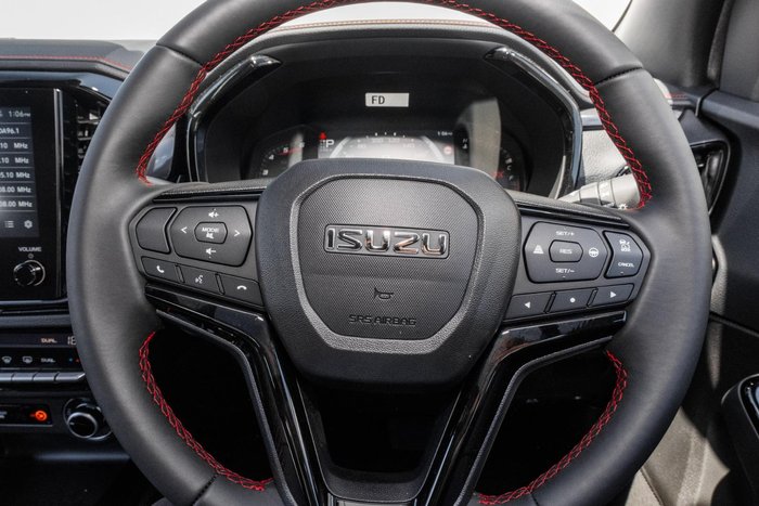 2025 Isuzu D-MAX X-TERRAIN