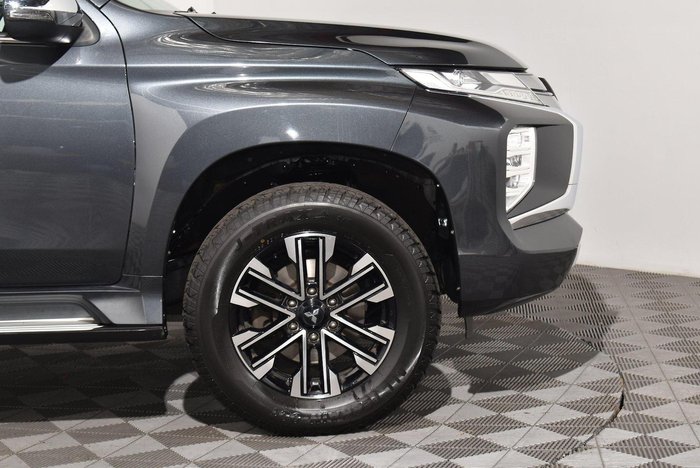 2020 Mitsubishi Pajero Sport GLS