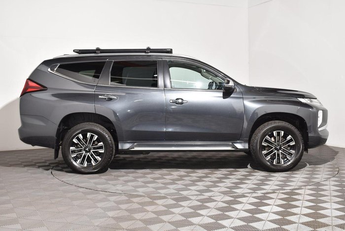 2020 Mitsubishi Pajero Sport GLS