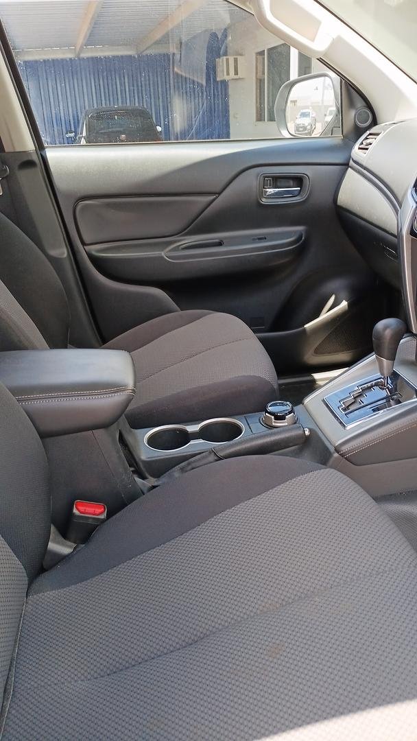 2010 Mitsubishi Triton GLX MN MY10 4x2 White